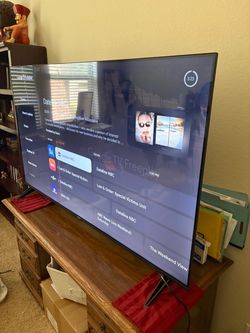 80 inch Philips TV brand new barley used