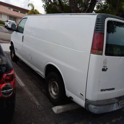 2002 Chevrolet Express