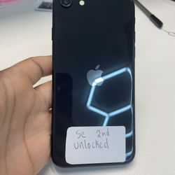 iPhone SE Unlocked 