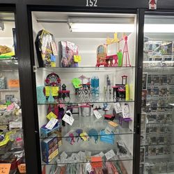 $4.98 And Up -Monster High Doll And Furniture Personal Collection Retired In Lock Case 152 