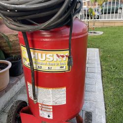 Air Compresor Husky 