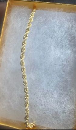 Brand new GOLD 10karat 22inch 5gram rope,chain nugget ring, and earrings brand new
