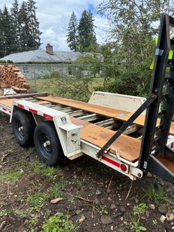 Trail King Flatbed Equipment Trailer