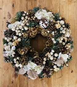 Christmas Wreath 14” 
