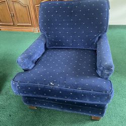 Free Dark Blue Chair With Ottoman