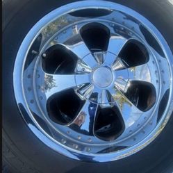 Wheels / Tires  6 Lug