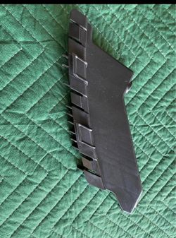 Kia soul bumper bracket
