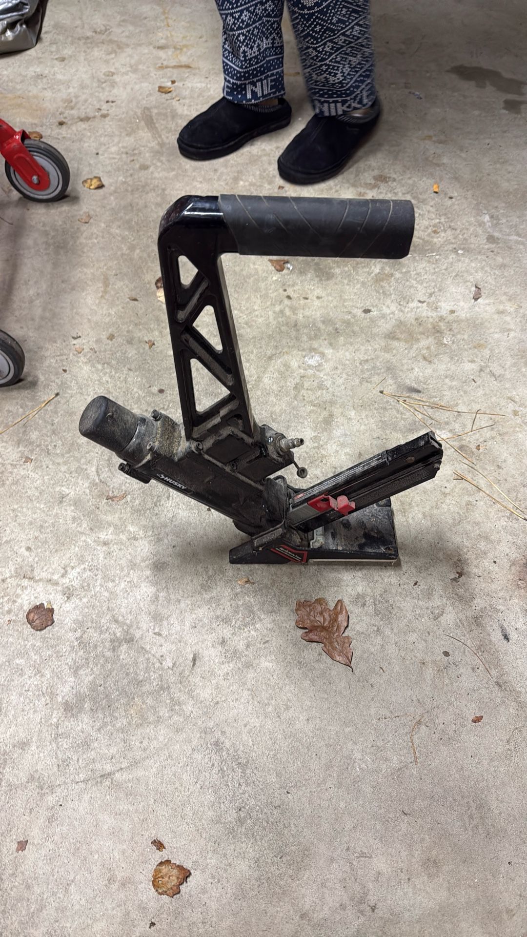 Pneumatic Floor Installer