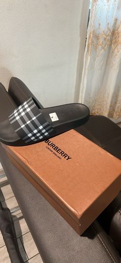 Burberry slides