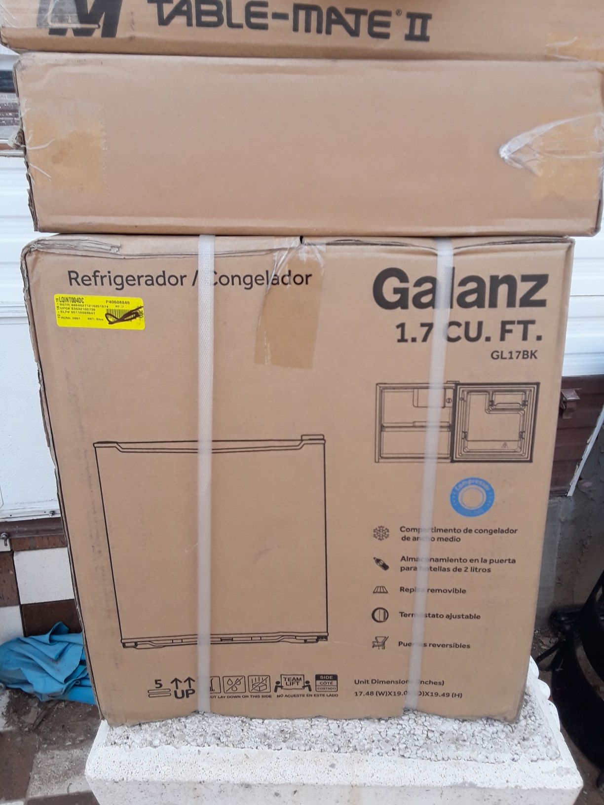 Galanz mini fridge 1.7 cf
