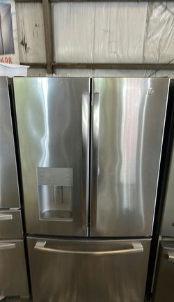 Stainless Steel GE French Door Fridge with Water Dispenser
