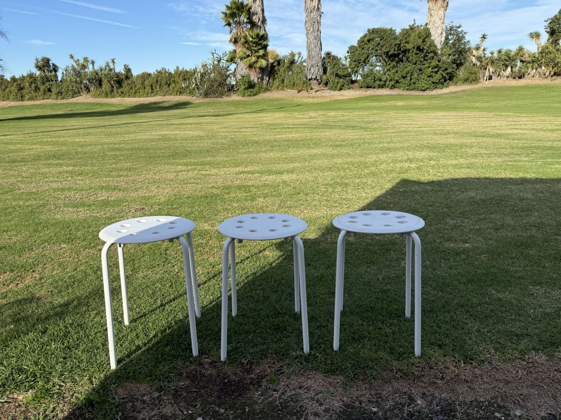 4 SMALL STOOLS