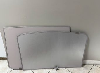 Tesla Model Y Roof shade