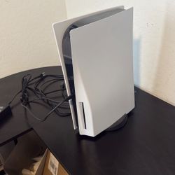 PS5, Cables And 1 Controller 