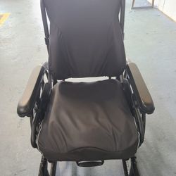 Catalyst Wheel Chair (Excellent Condition)