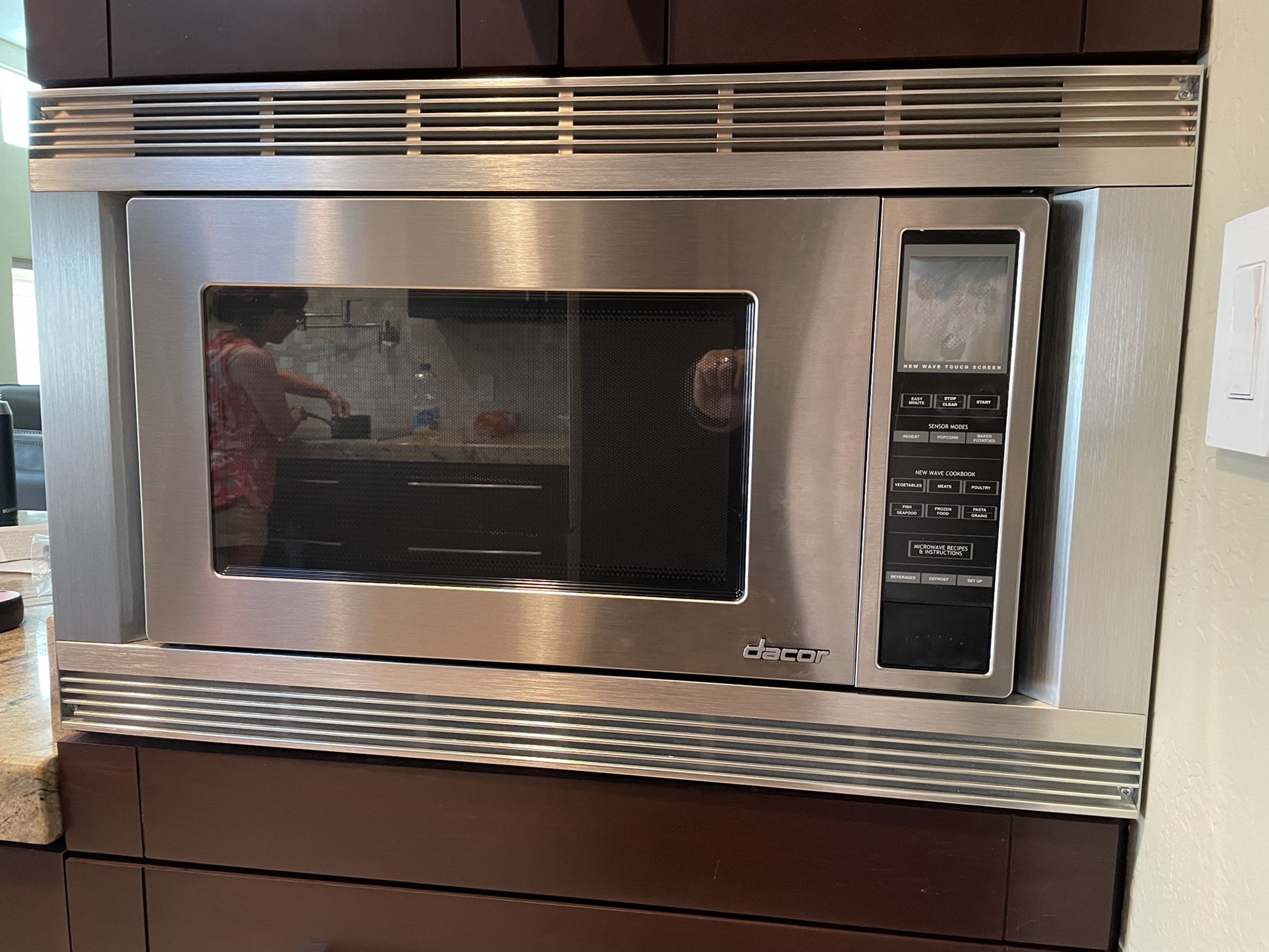 Dacor Microwave - For Parts