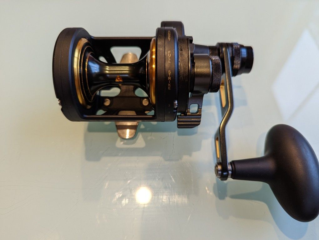 Penn Fathom 15 Lever Drag 2 Speed FTH15LD2 Used Saltwater Fishing Reel