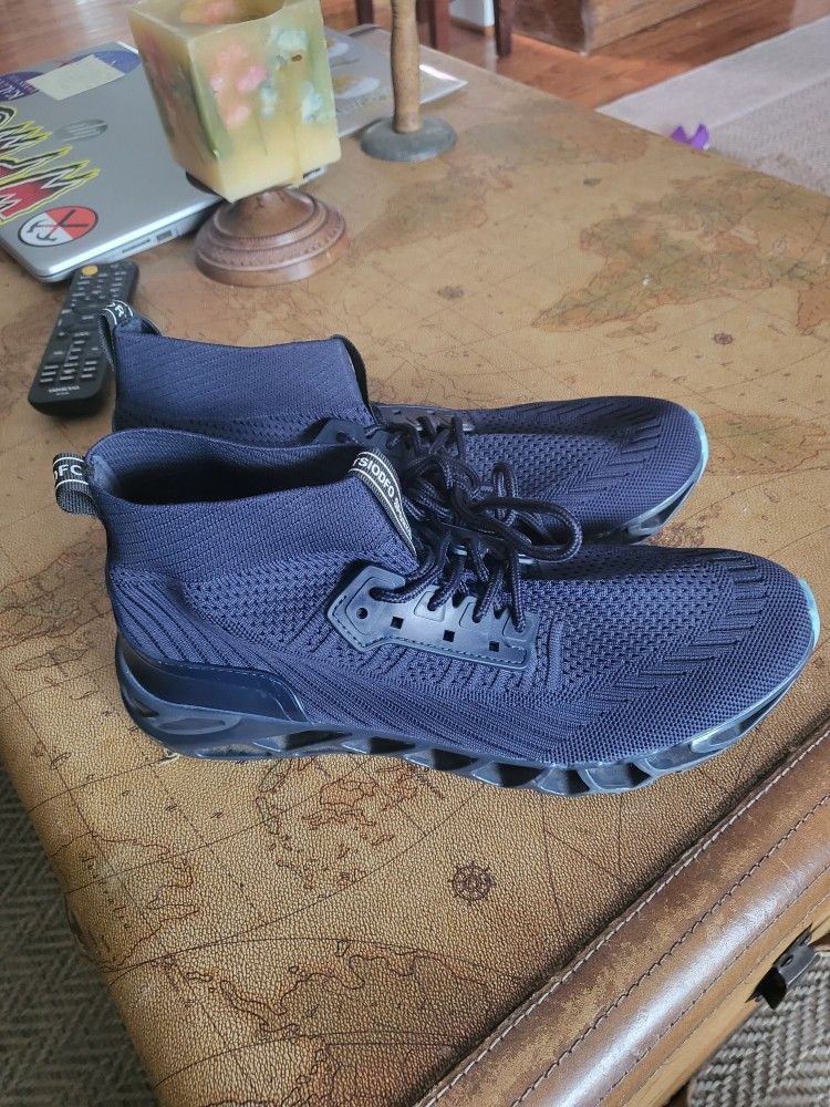 Men's Tsiodfo Sport Walking Shoe Size 9.5