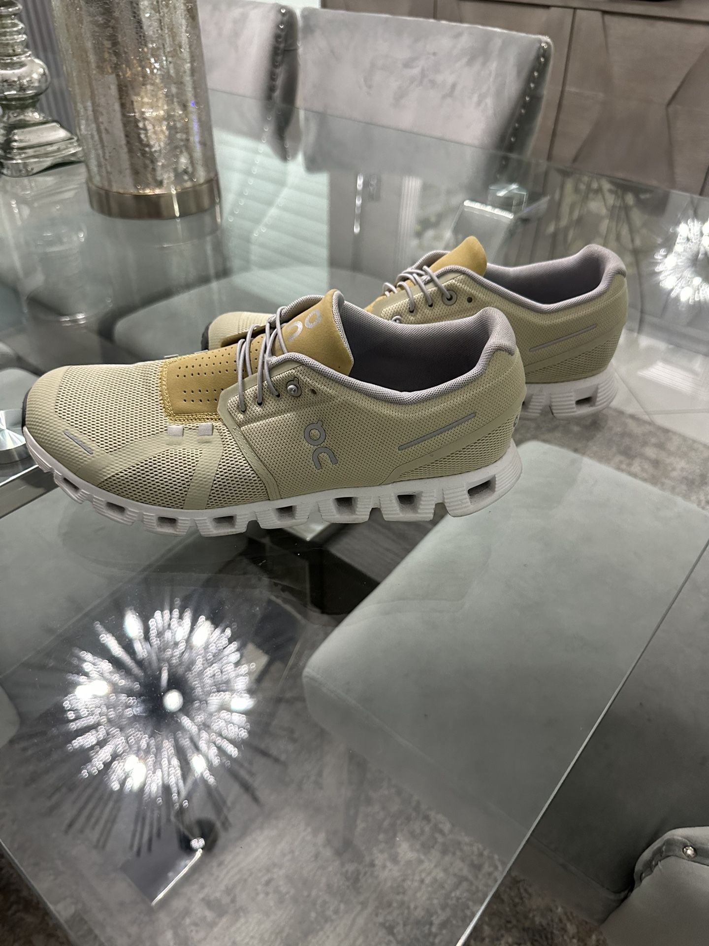 On Cloud Mens 10.5