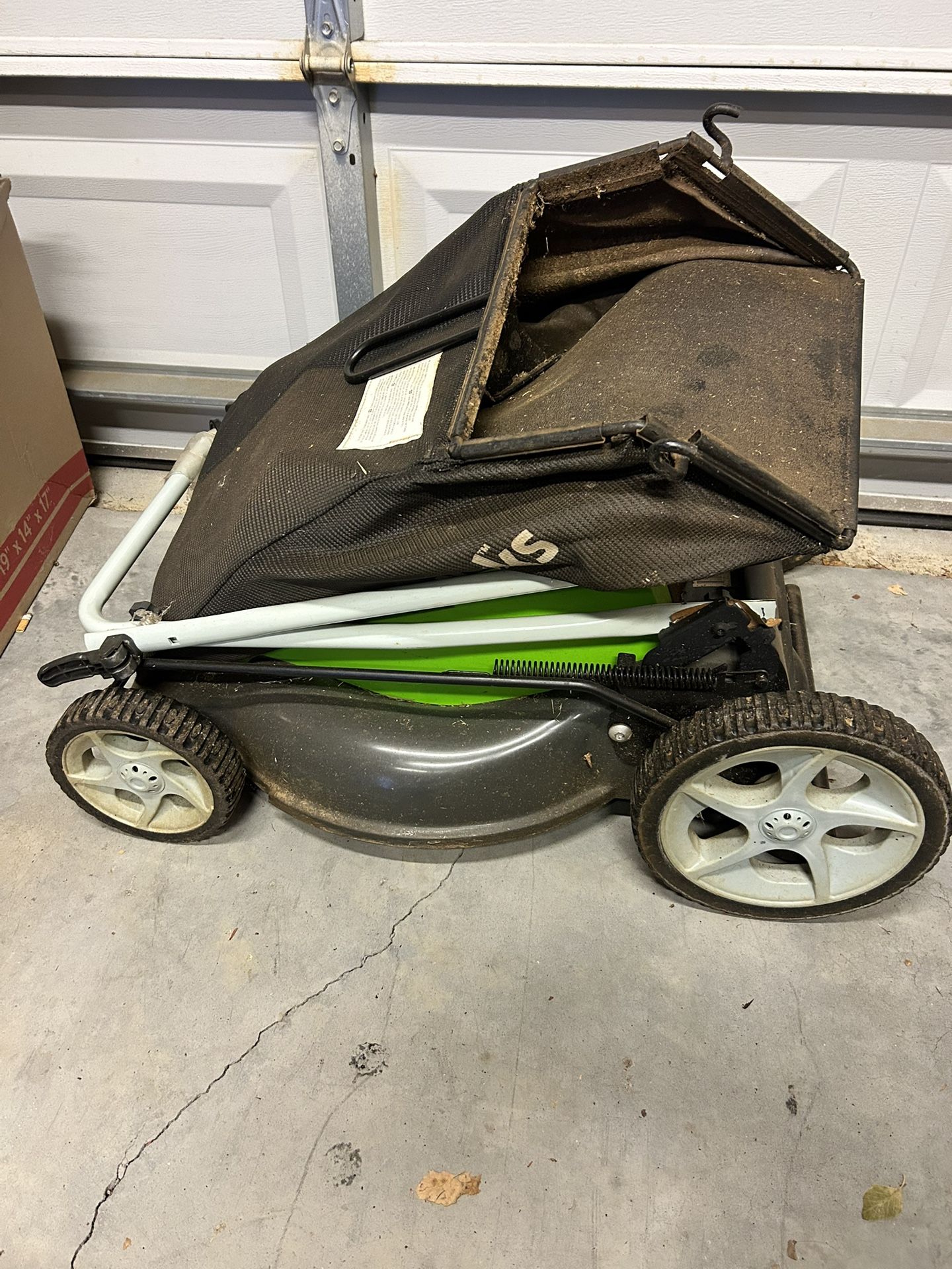 Electric Lawn Mower
