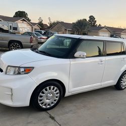 2015 Scion xB