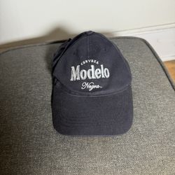 MODELO HAT