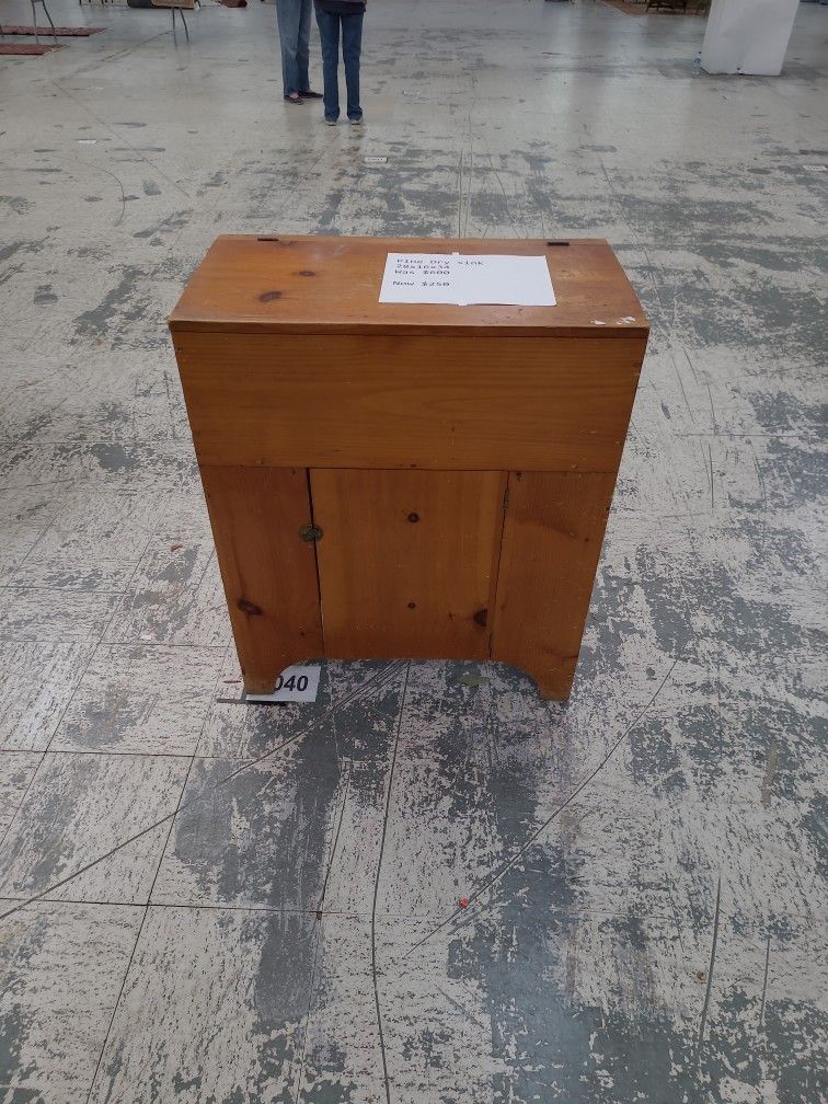 Antique pine dry sink