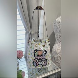 MOSCHINO 🧸 Teddy Bear Bucket Bag  Authentic 