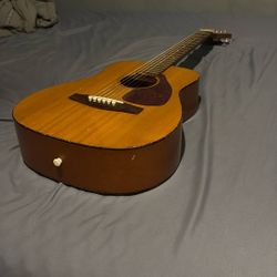 Yamaha FG-Junior JR-1 Acoustic Guitar