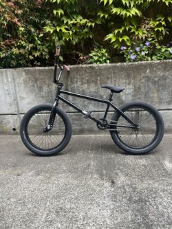 SUNDAY NIGHTSHIFT BMX BIKE