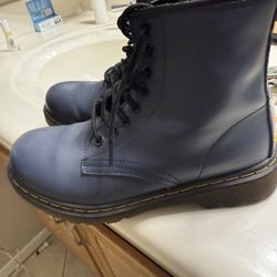 Dock Martin Boots