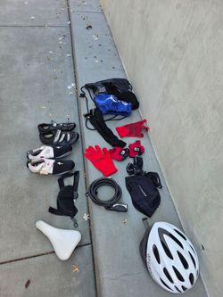 TRIATHLON GEAR
