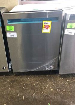 KitchenAid Stainless Steel inside/out Dishwasher 757