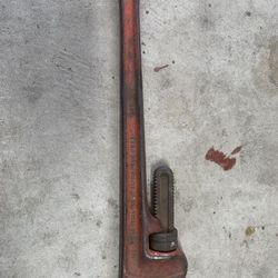 24 Inch Pipe Wrench