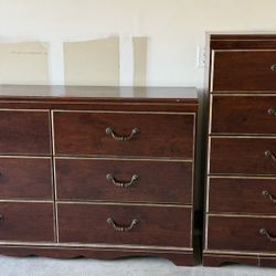 2 Dressers