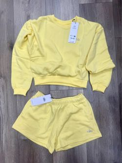 Crop sweater alo yellow