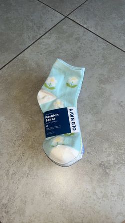 Old Navy Girl’s Fashion Socks 6 Pairs, Size 13-3Y