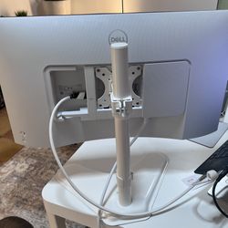 27 Inch Dell Monitor White