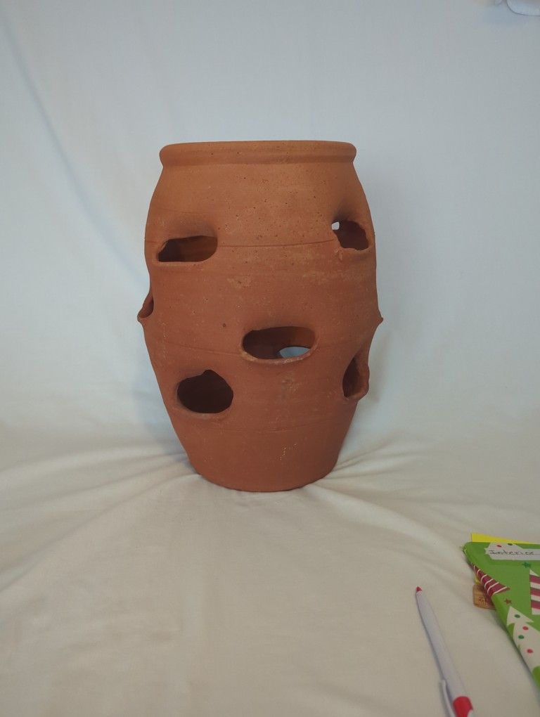 Terracotta strawberry Pot/PLANTER