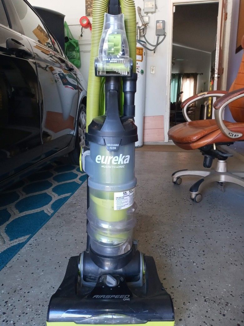 EUREKA MULTICLYCLONIC VACUUM CLEANER