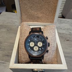 Avant Wood Royal Chronograph w/Date Black Dial Walnut Wood/Stainless Steel 42mm