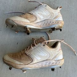 New Balance Baseball Spikes size 7
