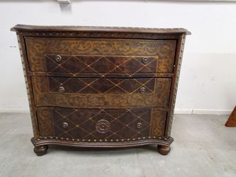 Collezione Europa 3 drawer chest