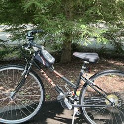 Trek Multitrack 720 Women’s 24 Speed Bike