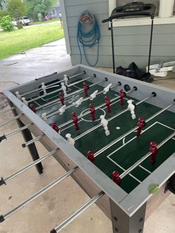 Fuse ball table