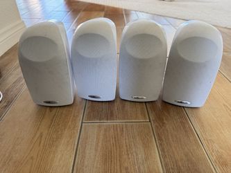 Polk Audio TL1 Satellite Speakers (4)