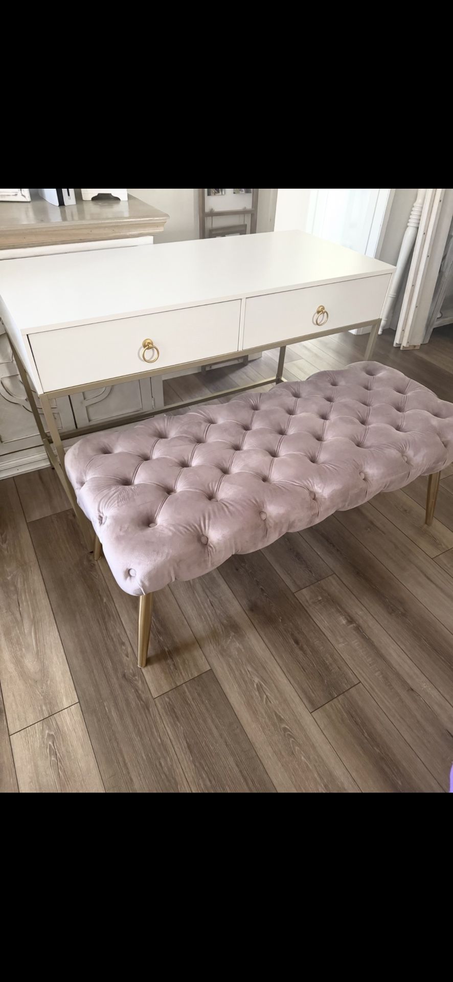 Vanity Desk W/Ottoman