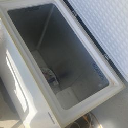 Thomson Stand Up Freezer