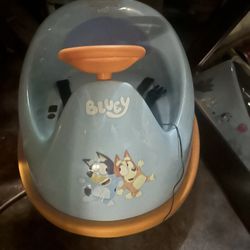 Bluey 6V RC Bumper Ride-On Car