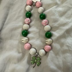 Four Leaf Clover bead Necklace